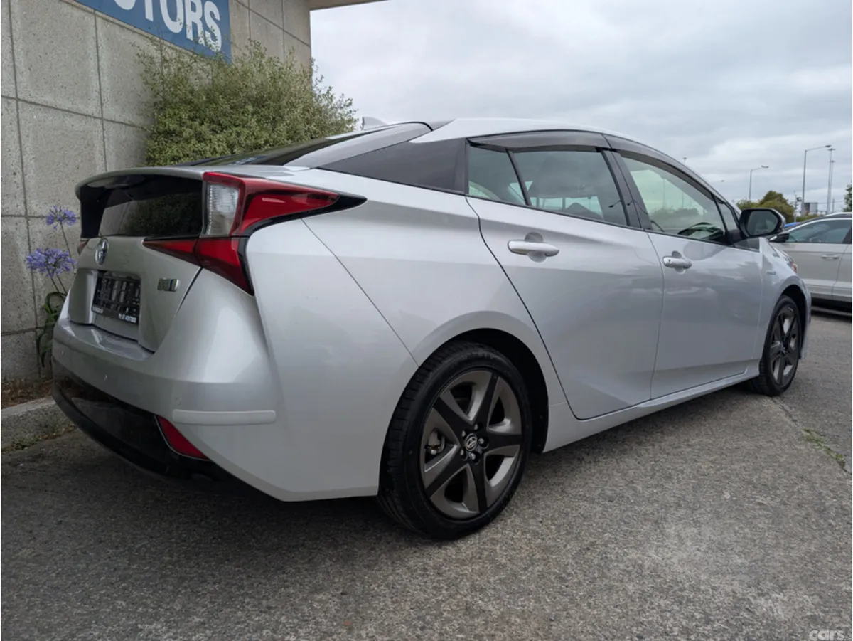 Toyota Prius Saloon, Petrol Hybrid, 2020, Silver
