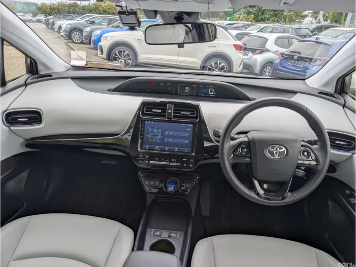 Toyota Prius Saloon, Petrol Hybrid, 2020, Silver