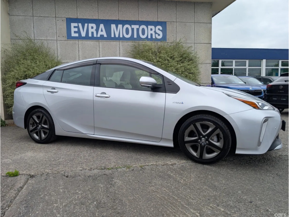 Toyota Prius Saloon, Petrol Hybrid, 2020, Silver