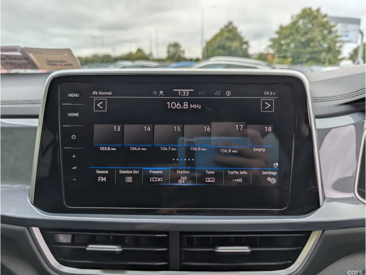 Volkswagen T-Roc SUV, Petrol, 2024, Red