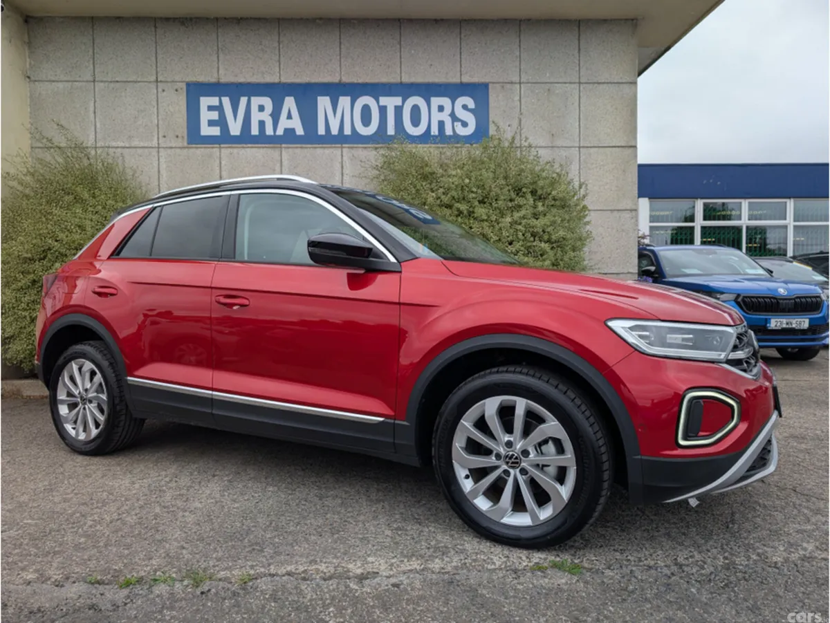 Volkswagen T-Roc SUV, Petrol, 2024, Red