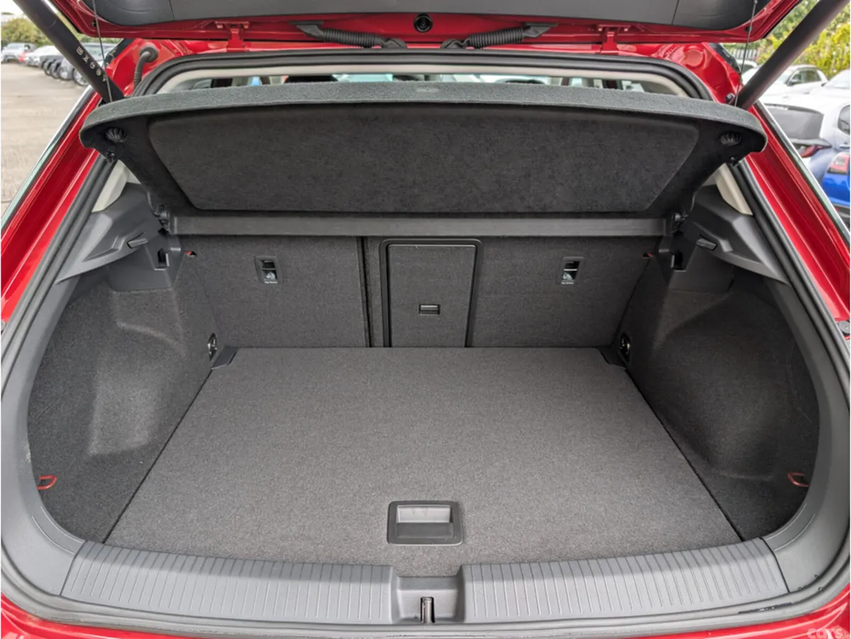 Volkswagen T-Roc SUV, Petrol, 2024, Red