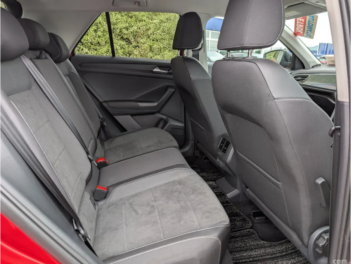 Volkswagen T-Roc SUV, Petrol, 2024, Red