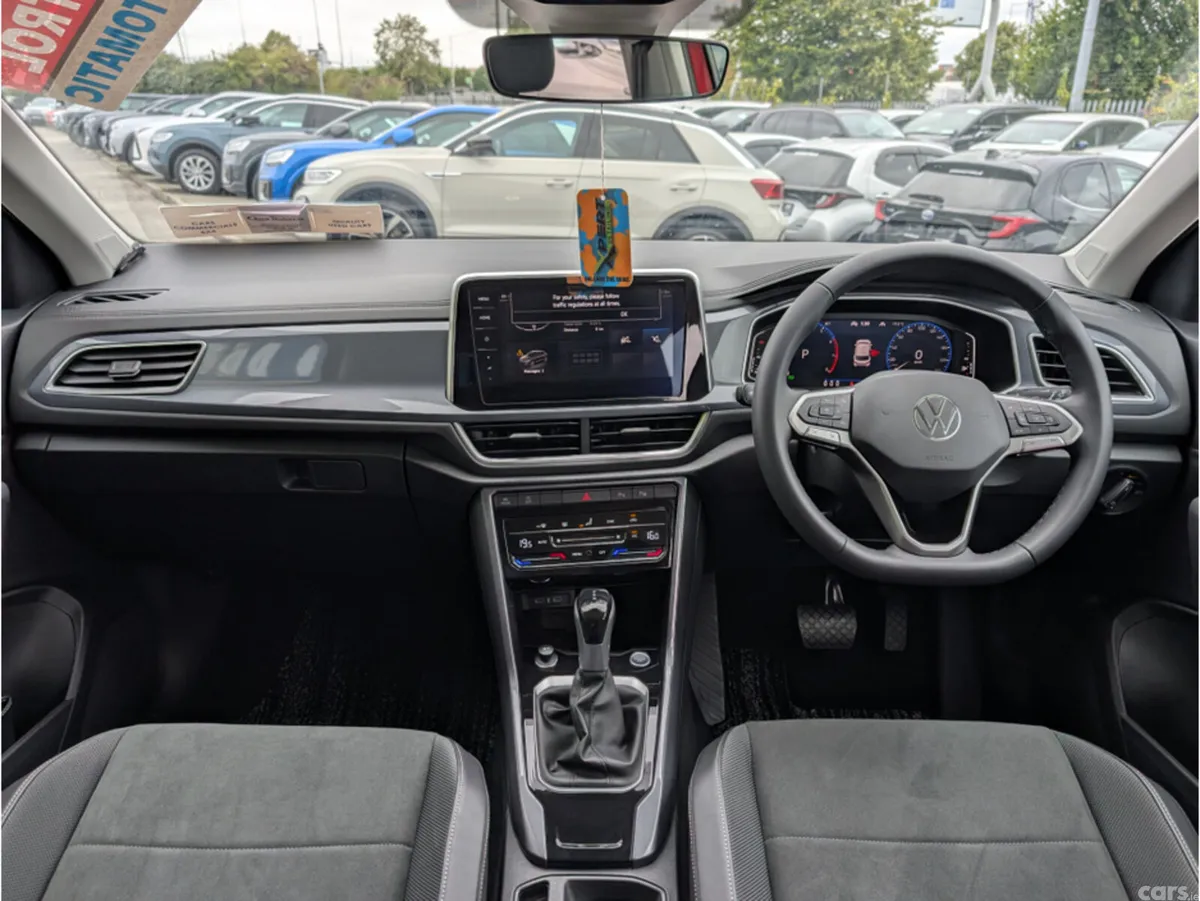 Volkswagen T-Roc SUV, Petrol, 2024, Red