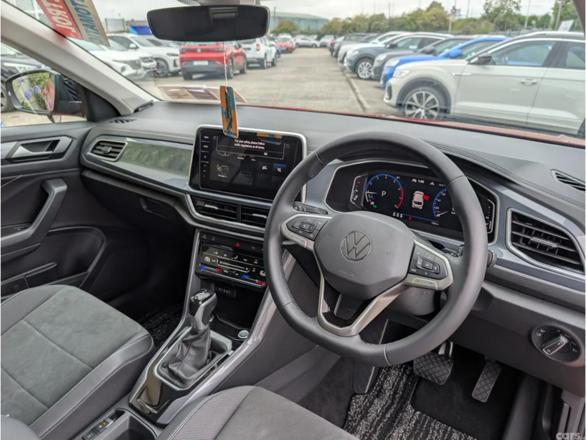 Volkswagen T-Roc SUV, Petrol, 2024, Red