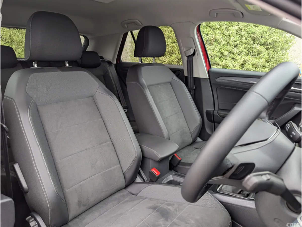 Volkswagen T-Roc SUV, Petrol, 2024, Red