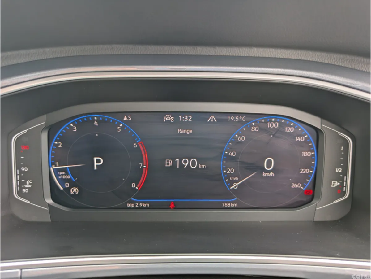 Volkswagen T-Roc SUV, Petrol, 2024, Red