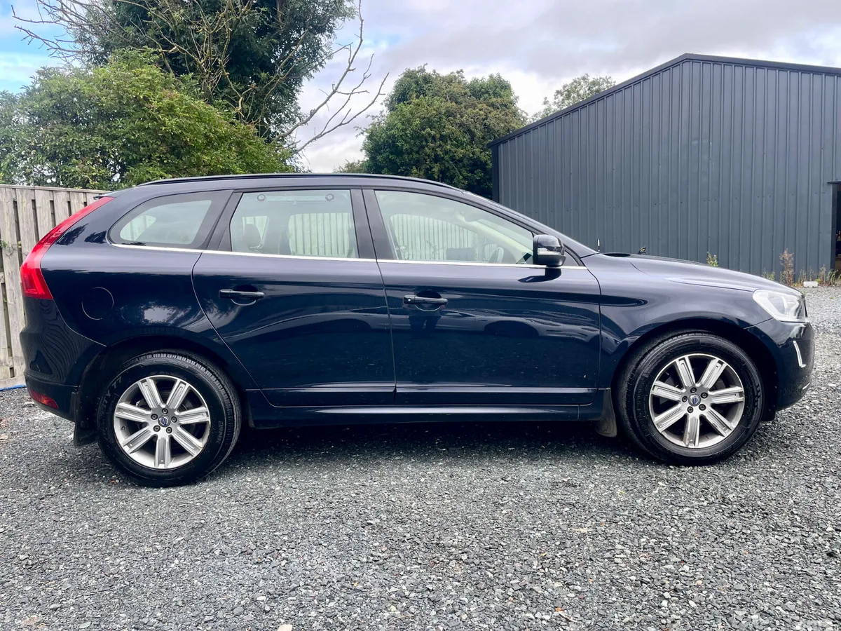Volvo XC60 SUV, Diesel, 2017, Blue