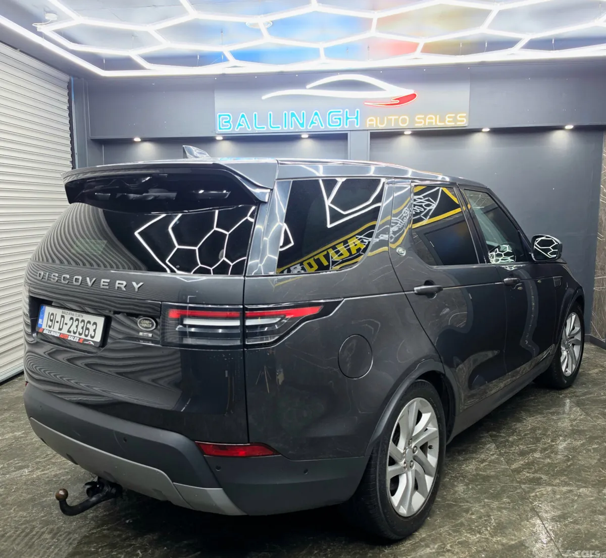 Land Rover Discovery SUV, Diesel, 2019, Grey