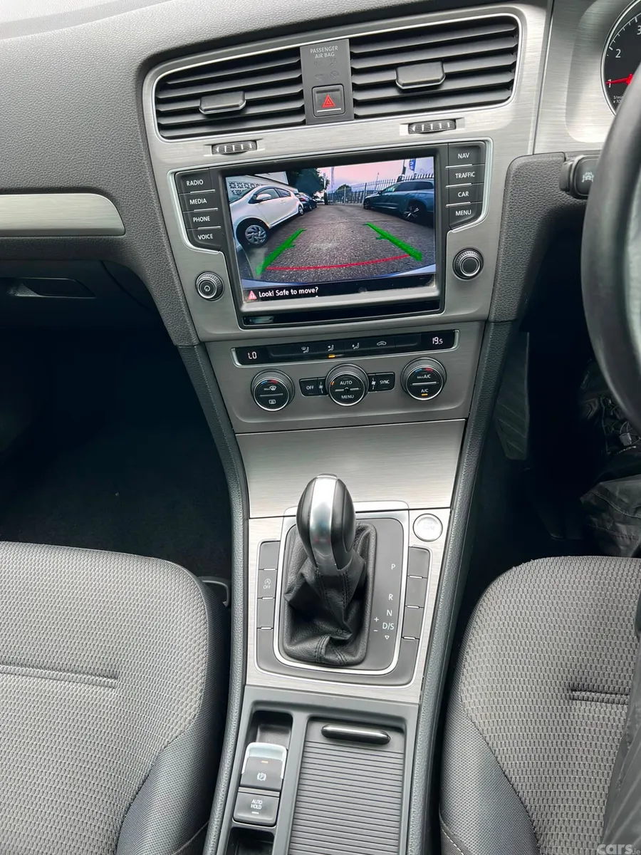 Volkswagen Golf Estate, Petrol, 2017, Grey