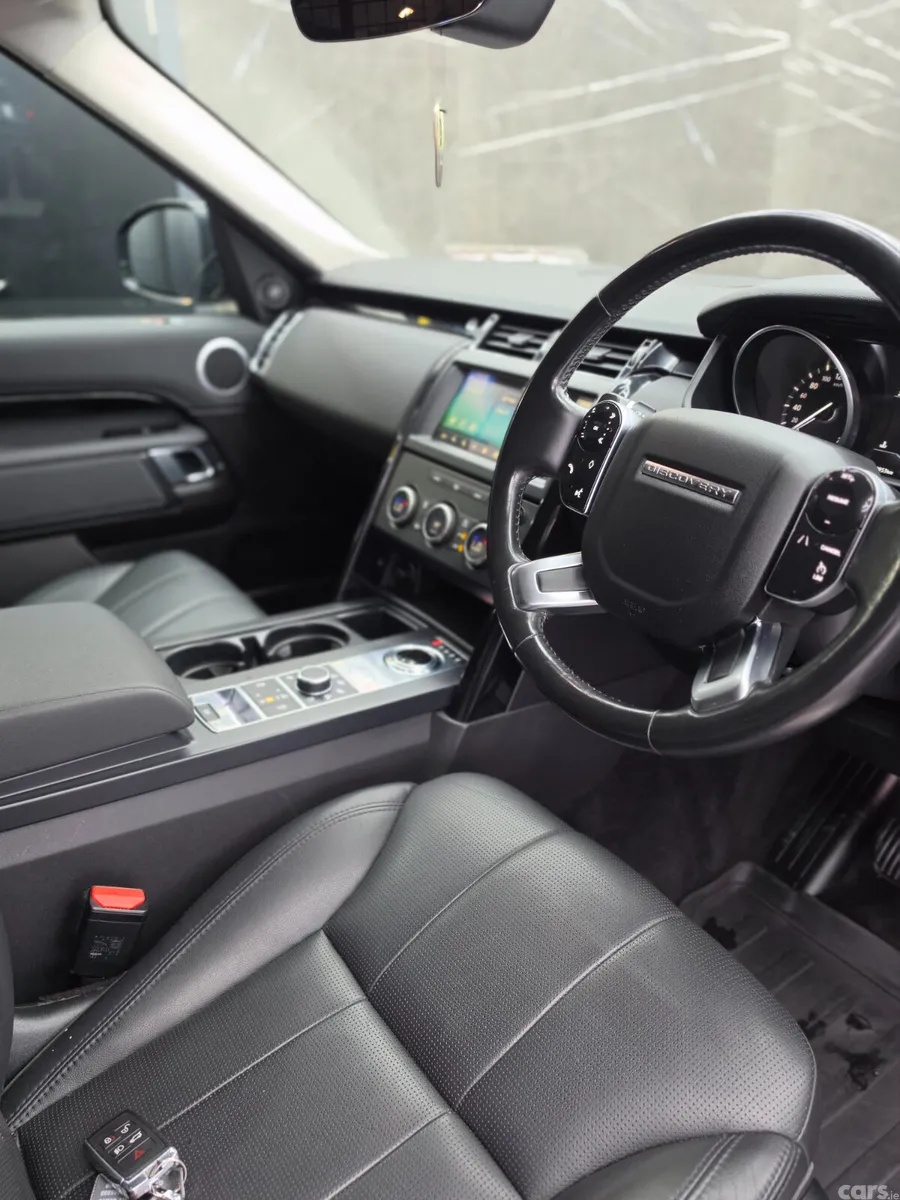 Land Rover Discovery SUV, Diesel, 2019, Grey