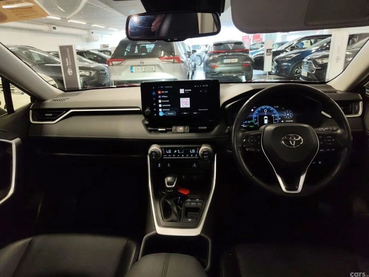 Toyota RAV4 SUV, Petrol Hybrid, 2023, Red