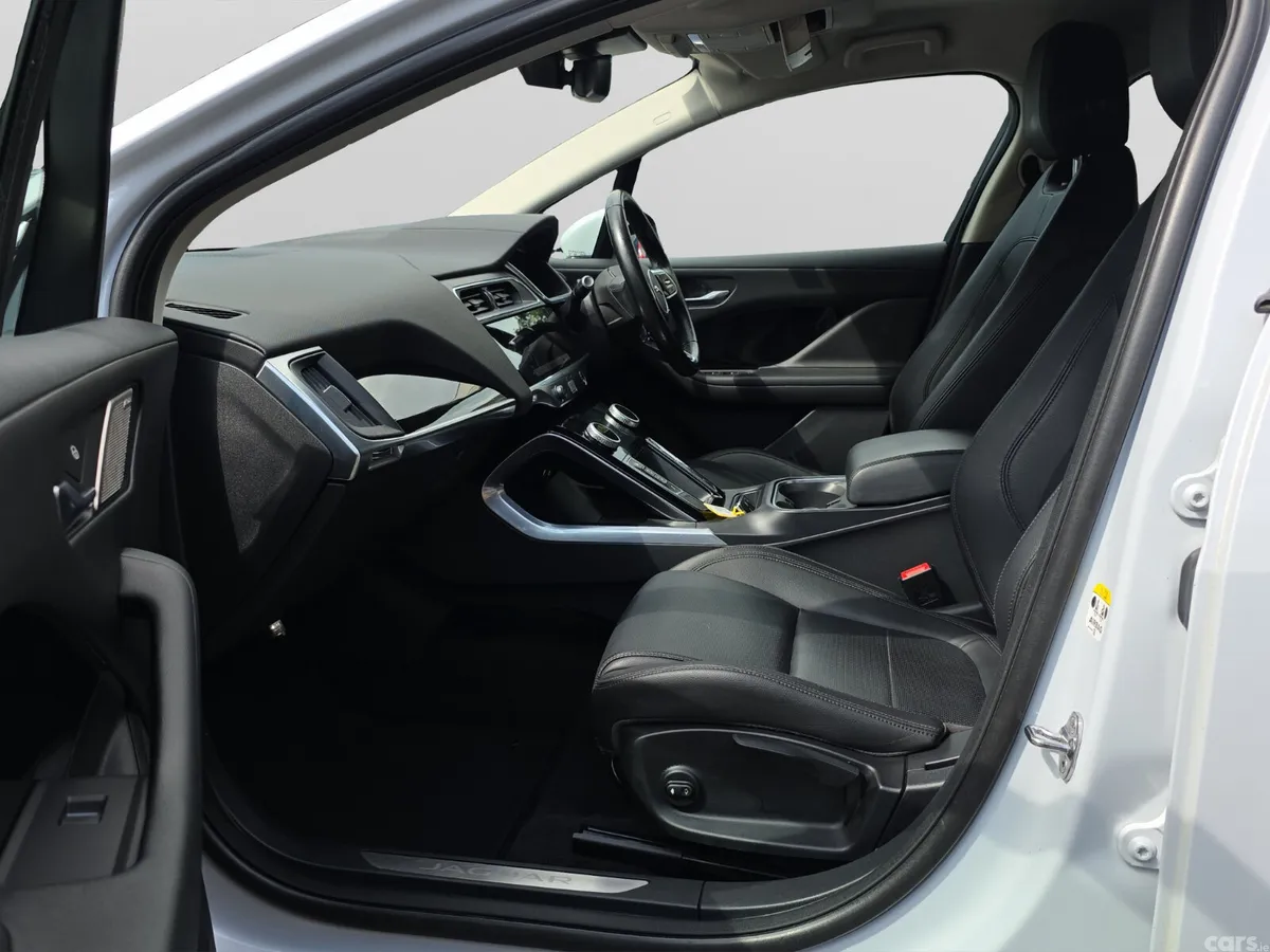 Jaguar I-Pace Hatchback, Electric, 2020, White