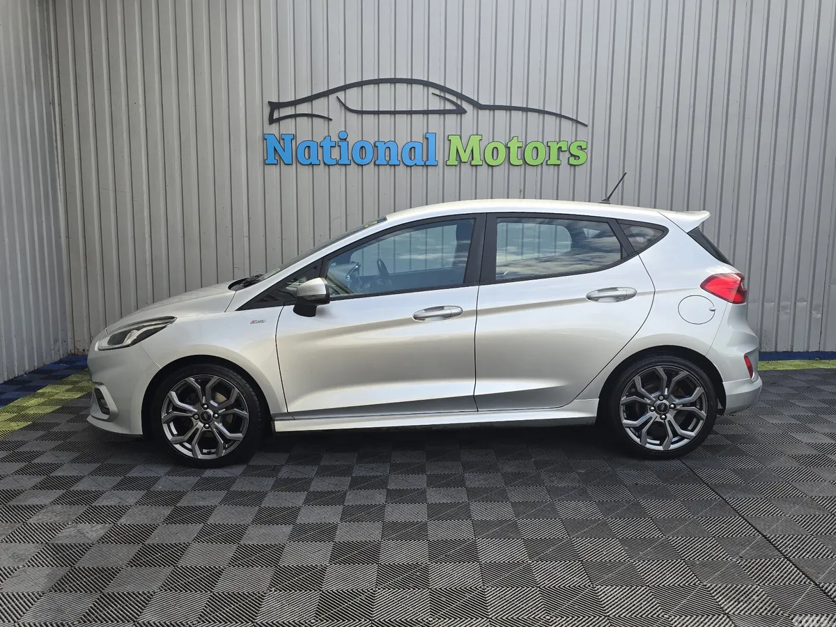 Ford Fiesta Hatchback, Petrol, 2019, Silver