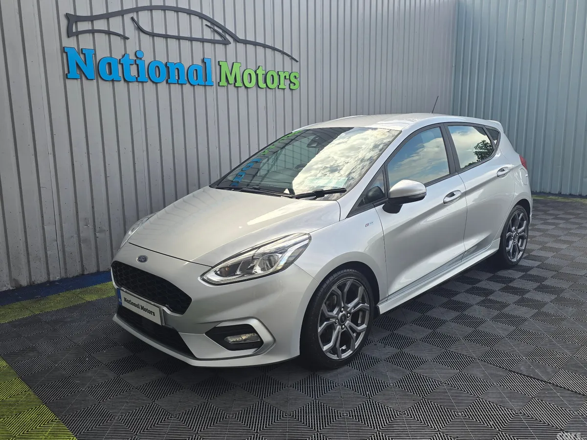 Ford Fiesta Hatchback, Petrol, 2019, Silver