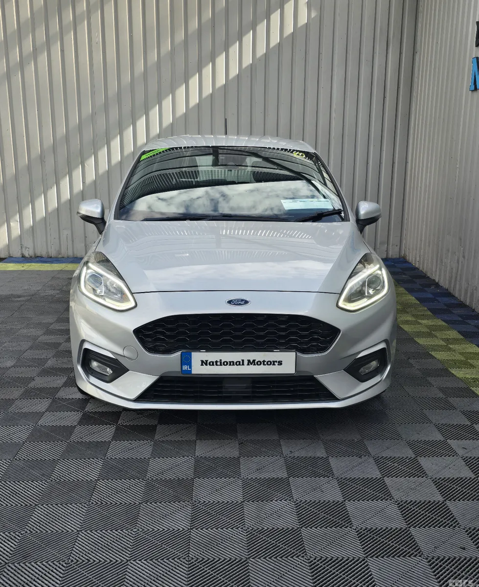 Ford Fiesta Hatchback, Petrol, 2019, Silver