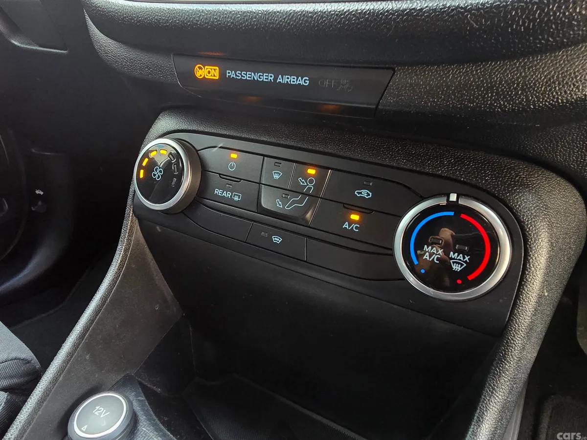 Ford Fiesta Hatchback, Petrol, 2019, Silver