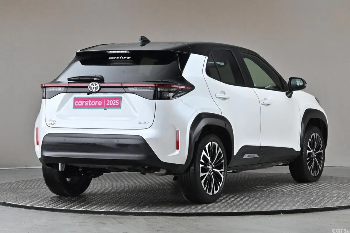 Toyota Yaris Cross SUV, Petrol Hybrid, 2025, White