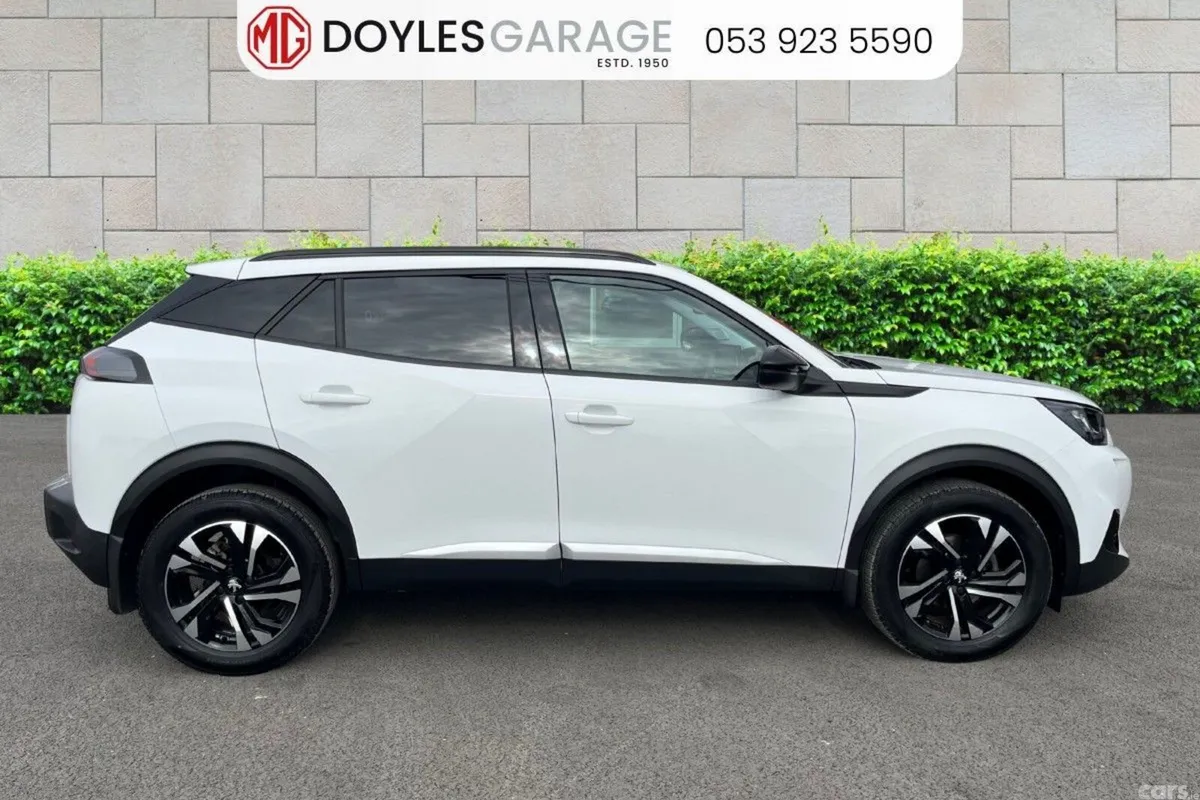 Peugeot 2008 SUV, Petrol, 2022, White