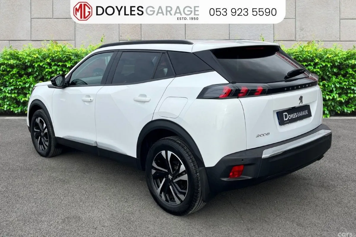 Peugeot 2008 SUV, Petrol, 2022, White