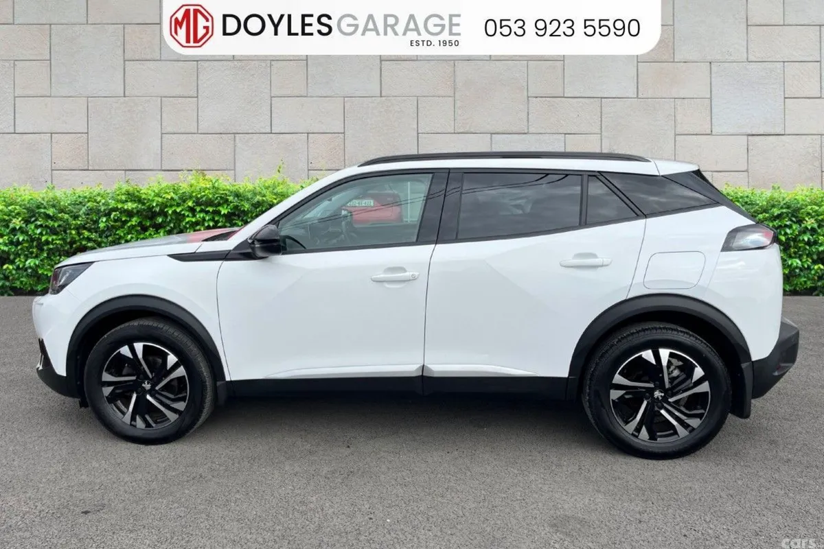 Peugeot 2008 SUV, Petrol, 2022, White
