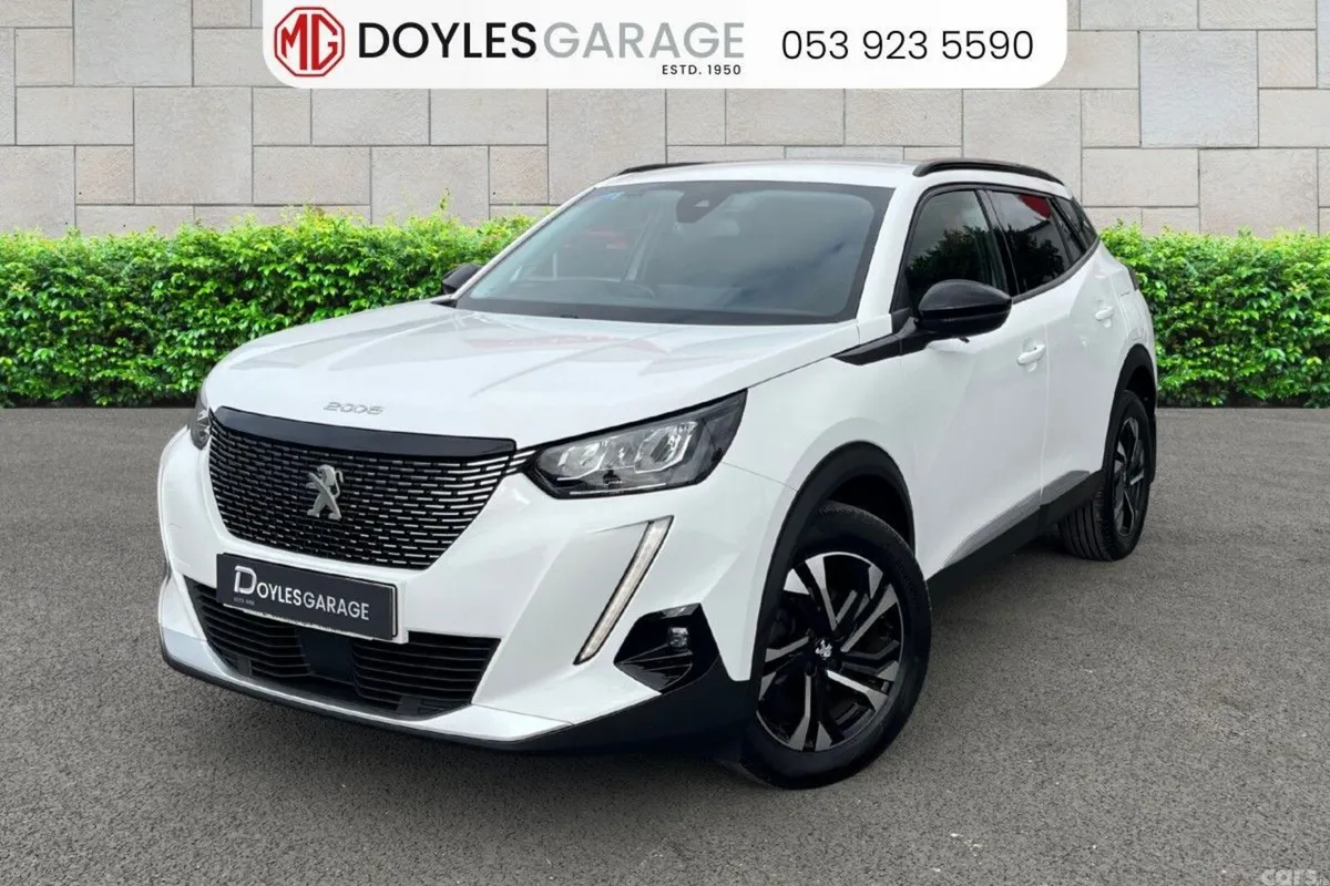 Peugeot 2008 SUV, Petrol, 2022, White