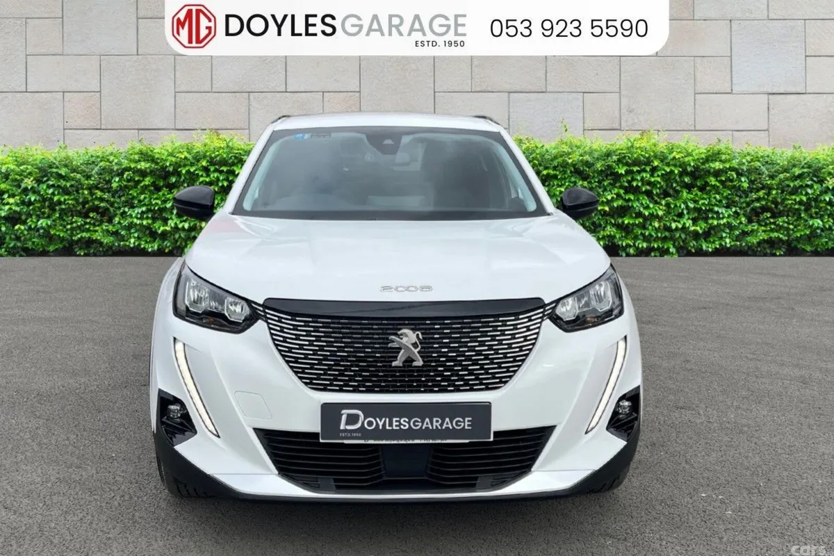 Peugeot 2008 SUV, Petrol, 2022, White