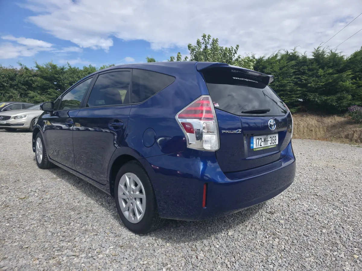 Toyota Prius Estate, Petrol Hybrid, 2017, Blue