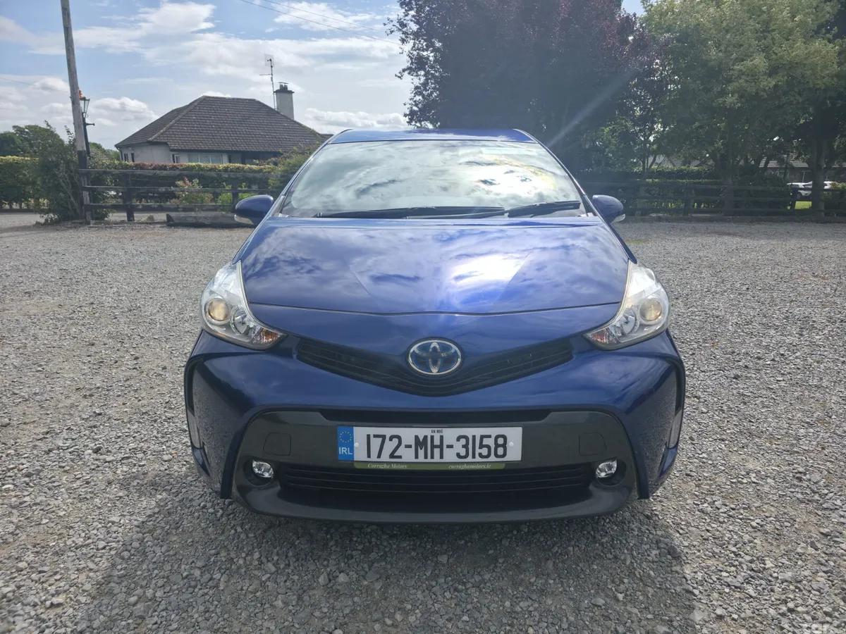 Toyota Prius Estate, Petrol Hybrid, 2017, Blue