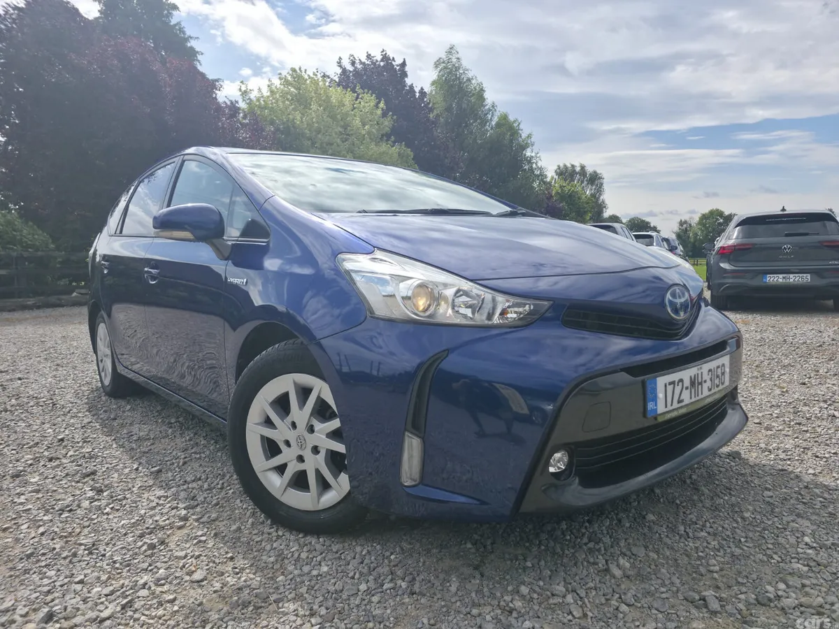 Toyota Prius Estate, Petrol Hybrid, 2017, Blue
