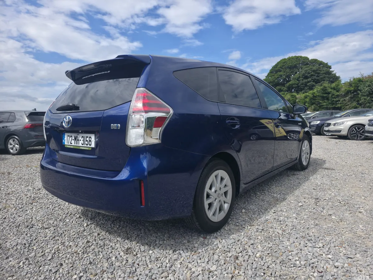 Toyota Prius Estate, Petrol Hybrid, 2017, Blue