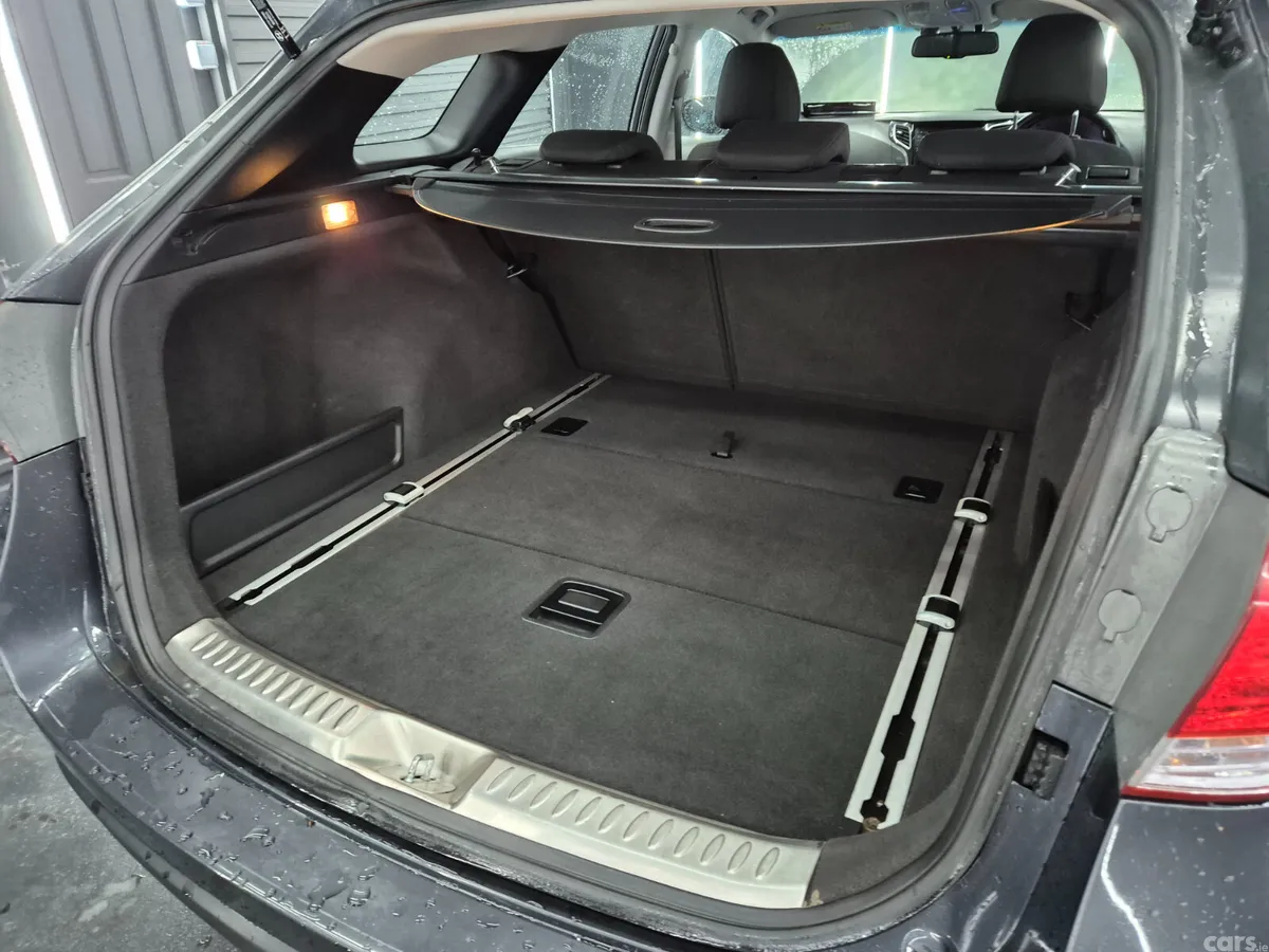 Hyundai i40 Estate/Jeep, Diesel, 2014, Grey