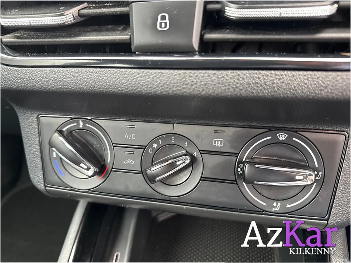Skoda Kamiq Hatchback, Petrol, 2023, Grey