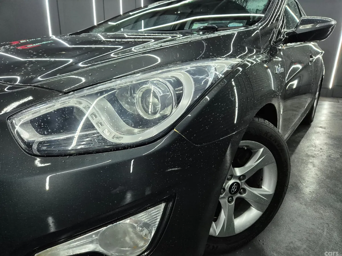 Hyundai i40 Estate/Jeep, Diesel, 2014, Grey