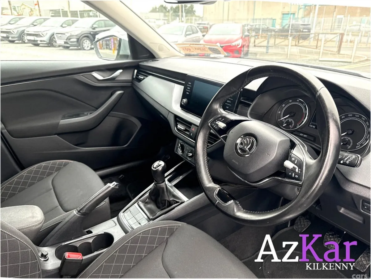 Skoda Kamiq Hatchback, Petrol, 2023, Grey