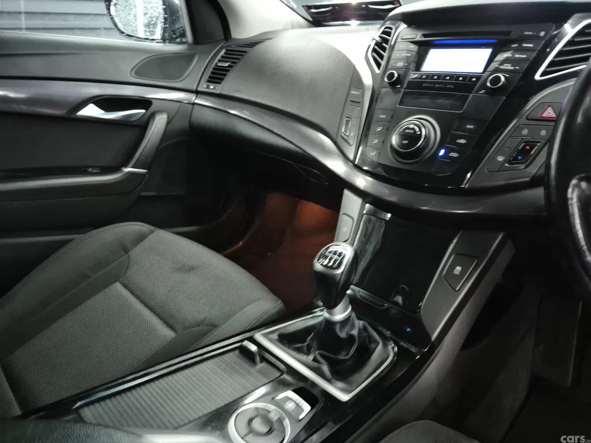 Hyundai i40 Estate/Jeep, Diesel, 2014, Grey