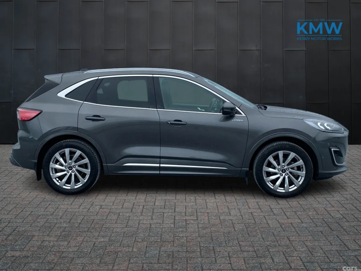 Ford Kuga MPV, Petrol Plug-in Hybrid, 2022, Grey
