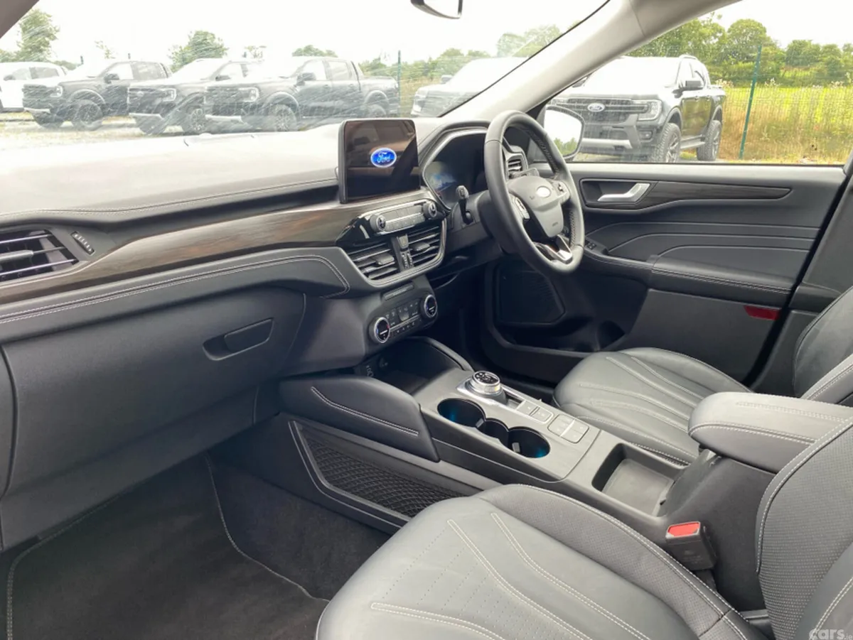 Ford Kuga MPV, Petrol Plug-in Hybrid, 2022, Grey