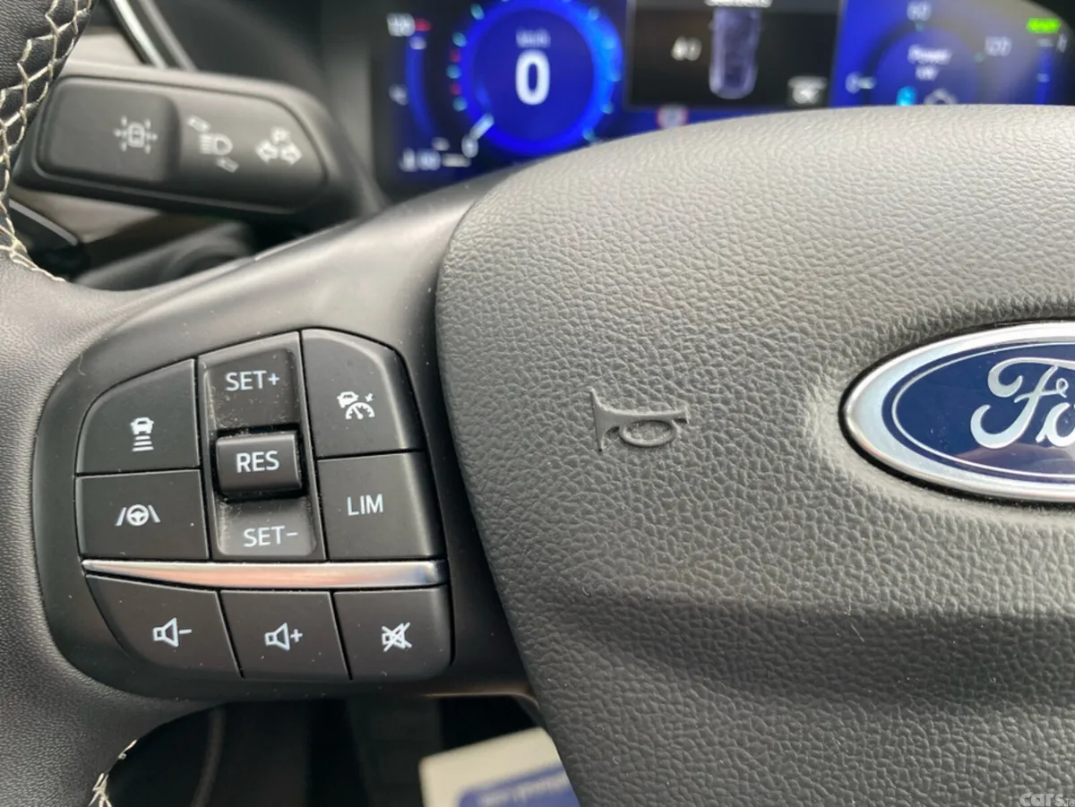 Ford Kuga MPV, Petrol Plug-in Hybrid, 2022, Grey