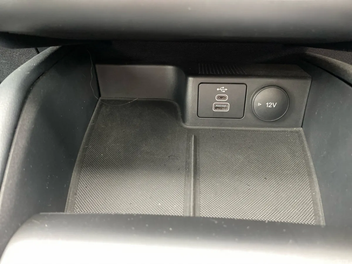 Ford Kuga MPV, Petrol Plug-in Hybrid, 2022, Grey