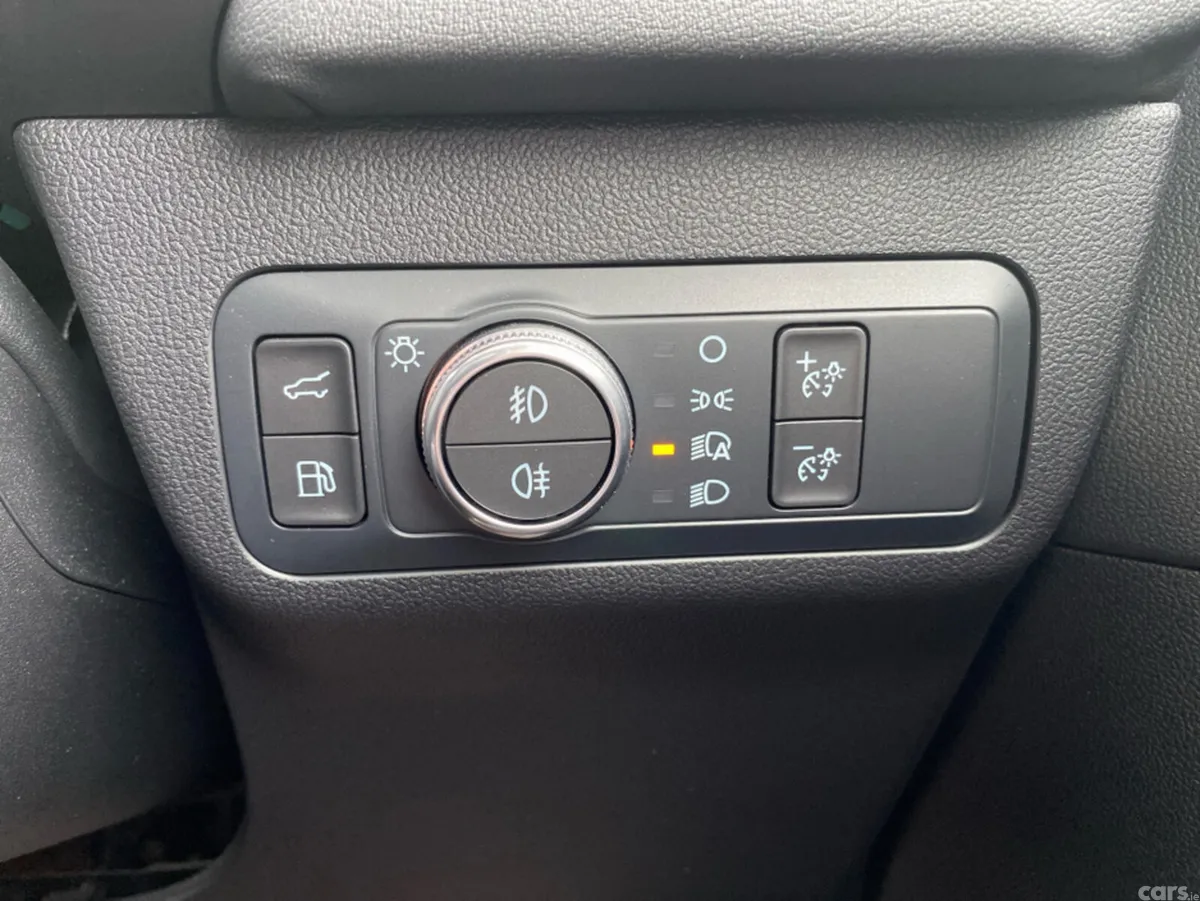 Ford Kuga MPV, Petrol Plug-in Hybrid, 2022, Grey