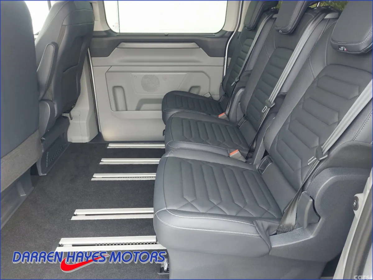 Ford Tourneo MPV, Diesel, 2026, Silver