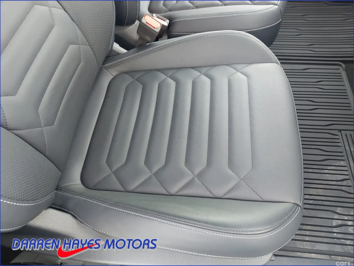 Ford Tourneo MPV, Diesel, 2026, Silver