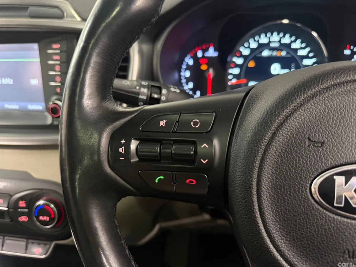 Kia Sorento SUV, Diesel, 2015, Grey