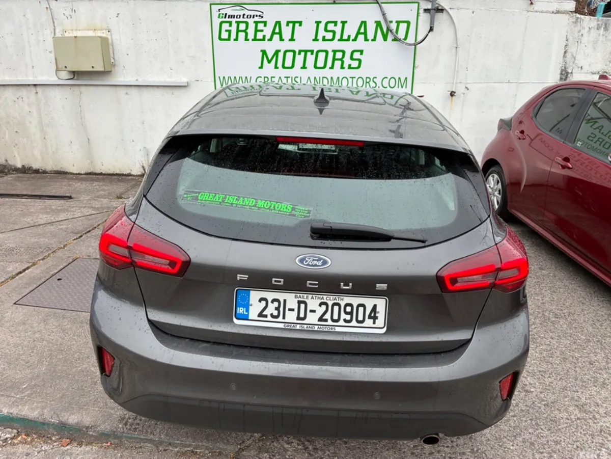 Ford Focus Hatchback, Petrol, 2023, Grey