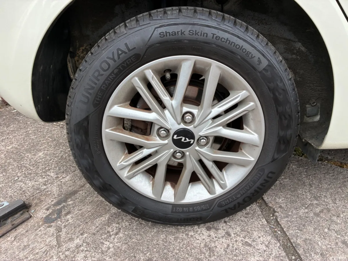 Kia Picanto Hatchback, Petrol, 2024, Yellow