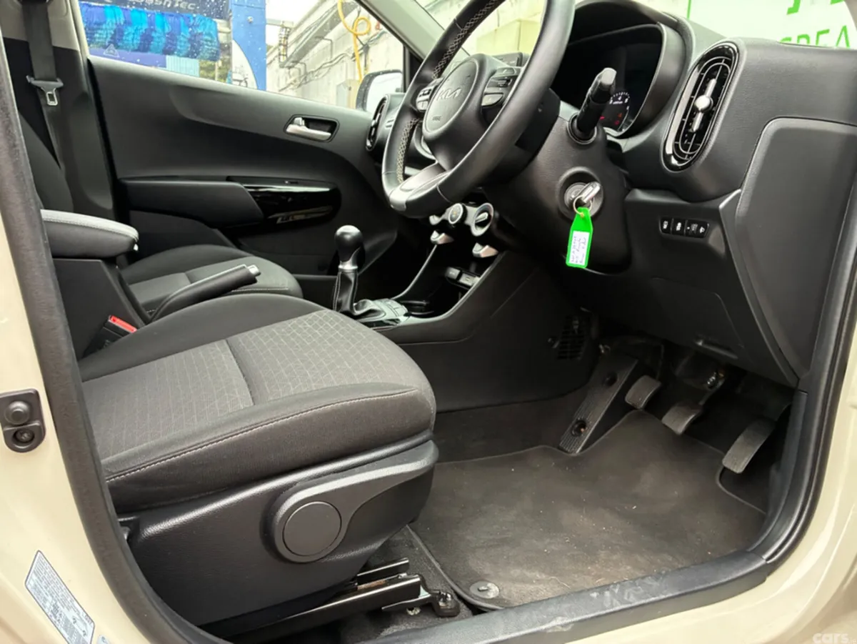 Kia Picanto Hatchback, Petrol, 2024, Yellow