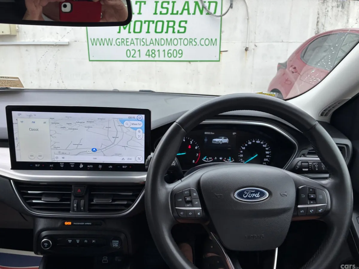 Ford Focus Hatchback, Petrol, 2023, Grey