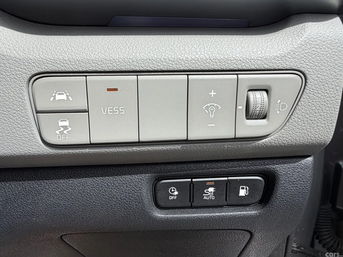 Kia Niro SUV, Petrol Plug-in Hybrid, 2021, Grey