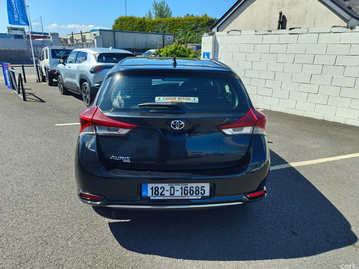 Toyota Auris Hatchback, Diesel, 2018, Black